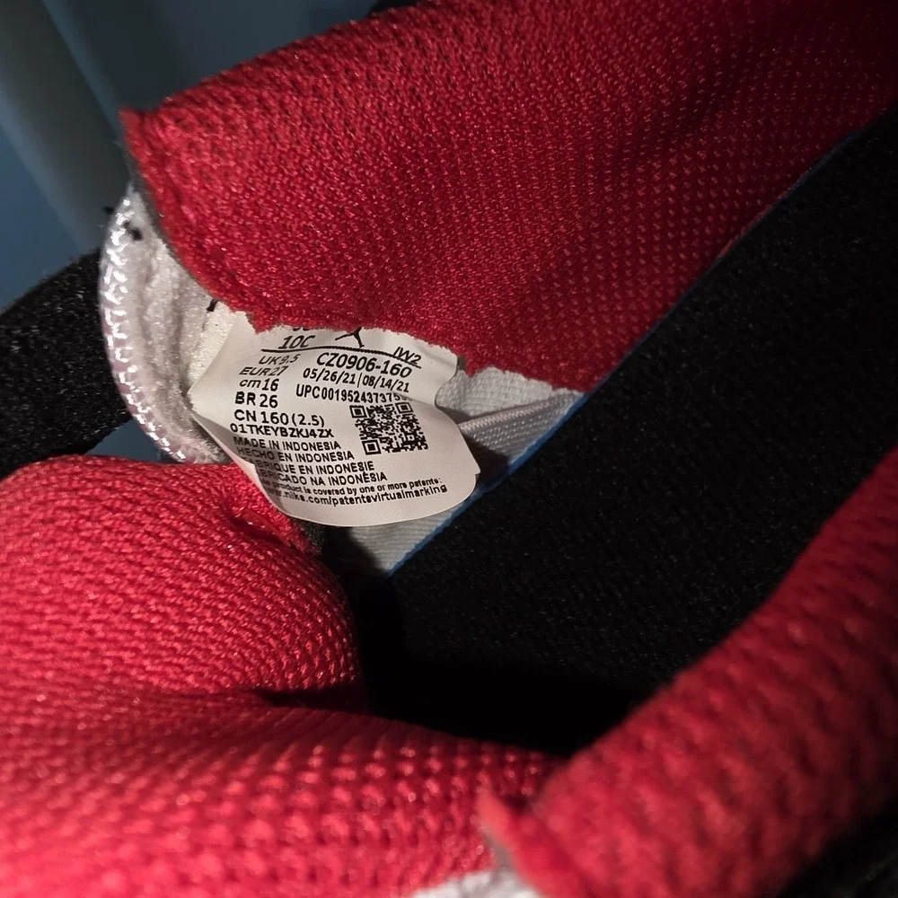 JORDAN 11 CMFT LOW (TD) WHITE / UNIVERSITY RED-BLACK‎ CZ0906 160 TODDLERS 10
